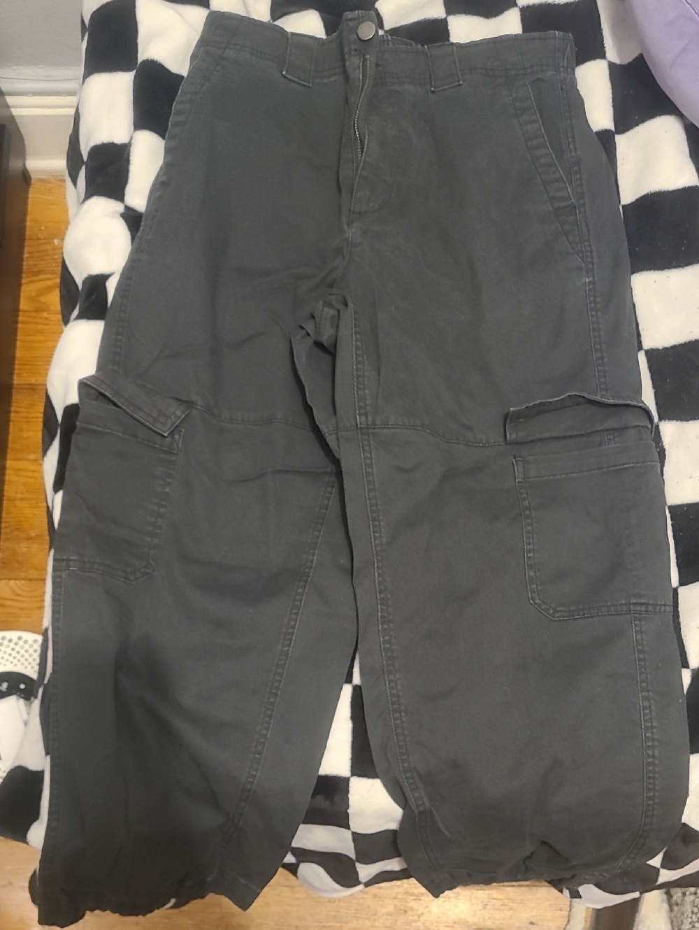Old Navy Balloon Cargos